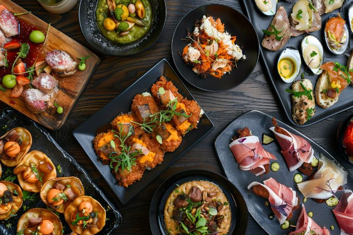 FAMOUS FANCY TAPAS